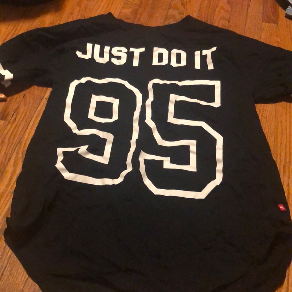 Nike 3/4 length sleeve tee